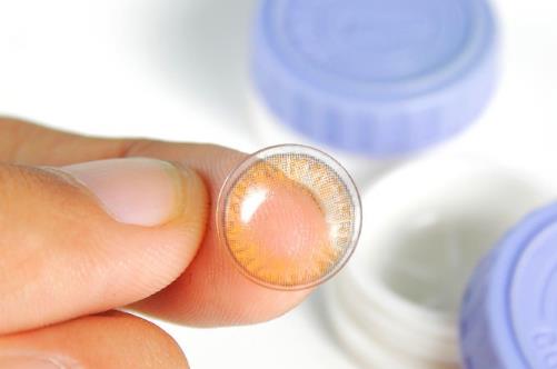 隐形眼镜.jpg 隐形眼镜.jpg